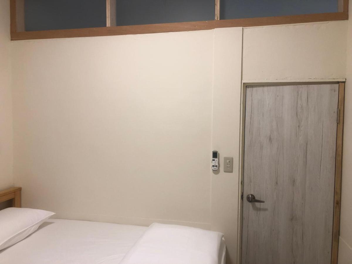 Simple Walk Guest House 小公寓 台南 エクステリア 写真